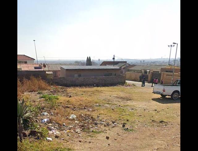 LAND FOR SALE IN NALEDI